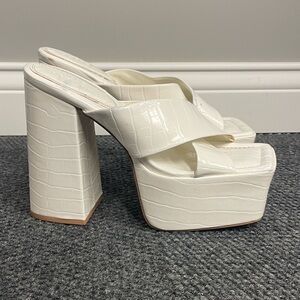 ASOS White Croc platform chunky heels sandals size 11